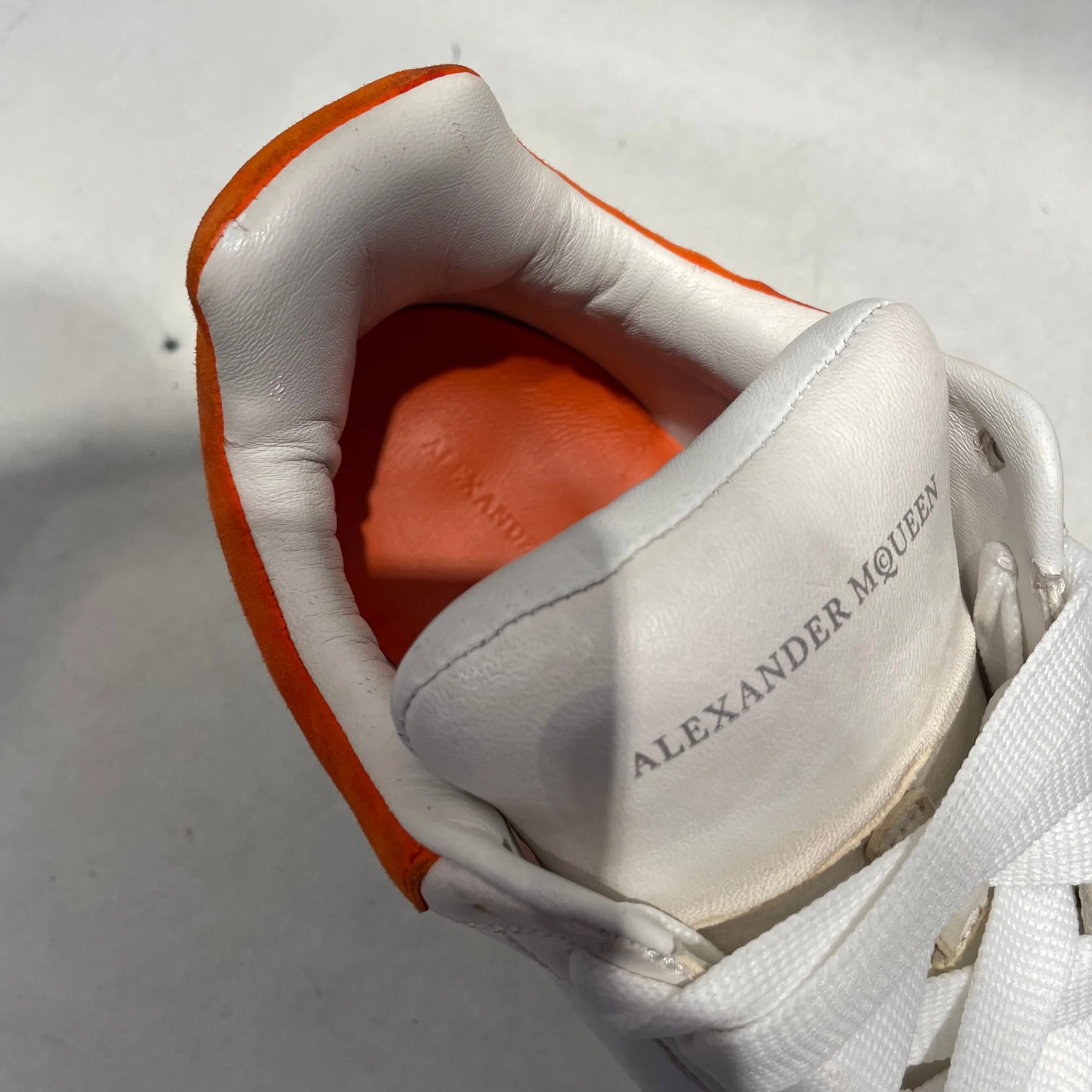 Alexander McQueen/Low-Sneakers/EU 40/Leather/WHT/oversized runner orange heel