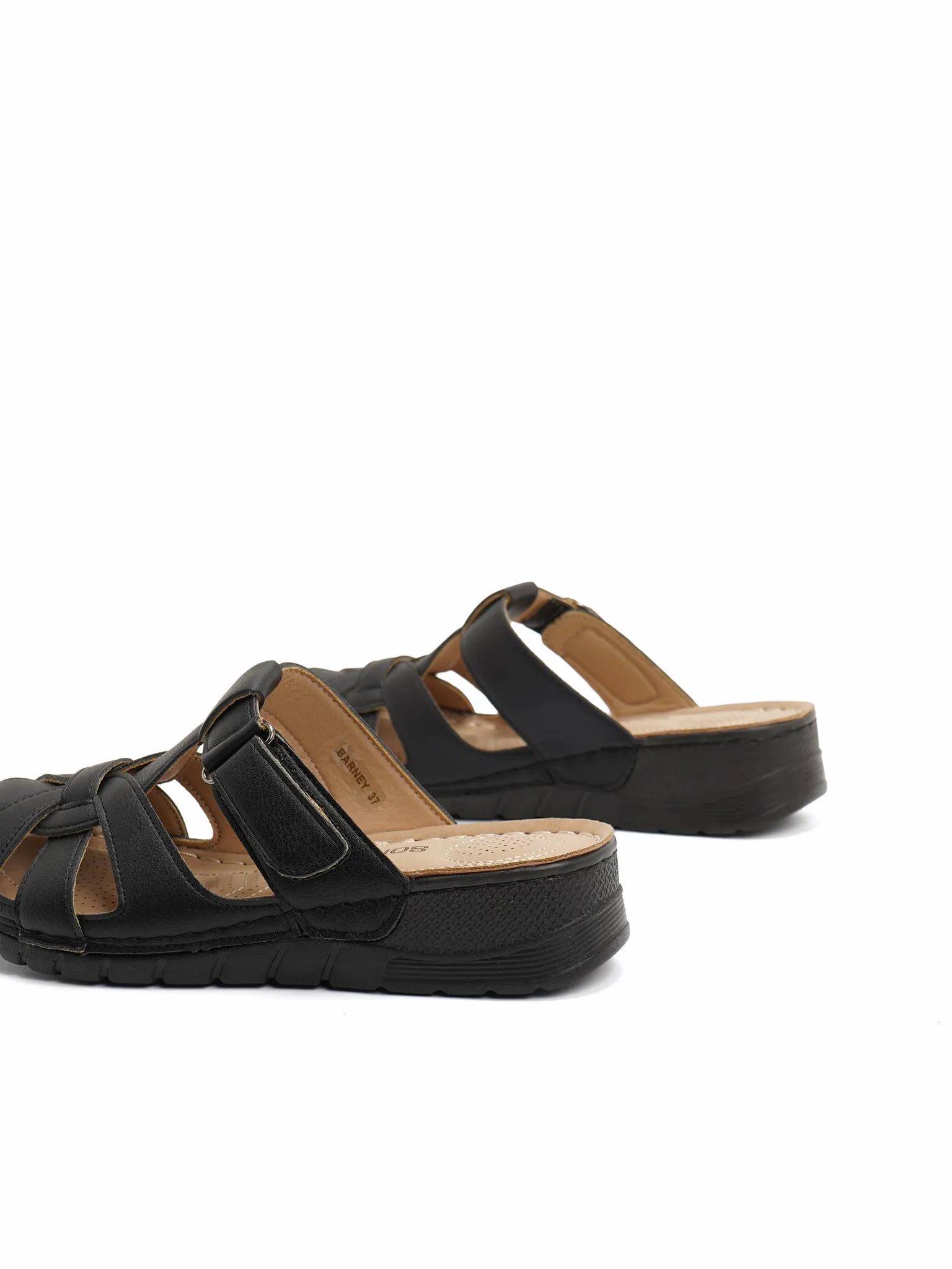 Sure, here is an optimized version of the product title with modifiers:

Stylish Barney Flat Slides for Everyday Comfort