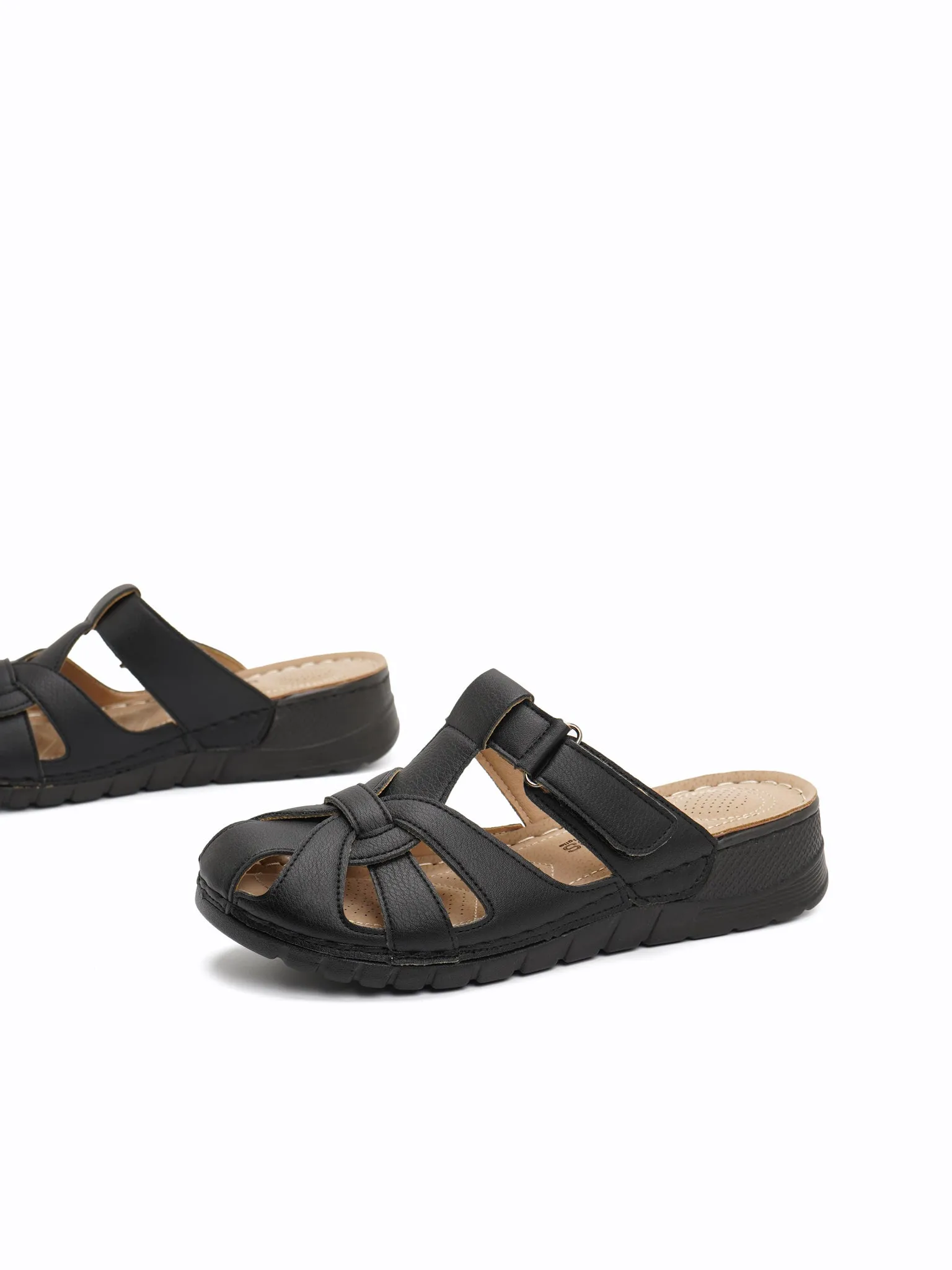 Sure, here is an optimized version of the product title with modifiers:

Stylish Barney Flat Slides for Everyday Comfort
