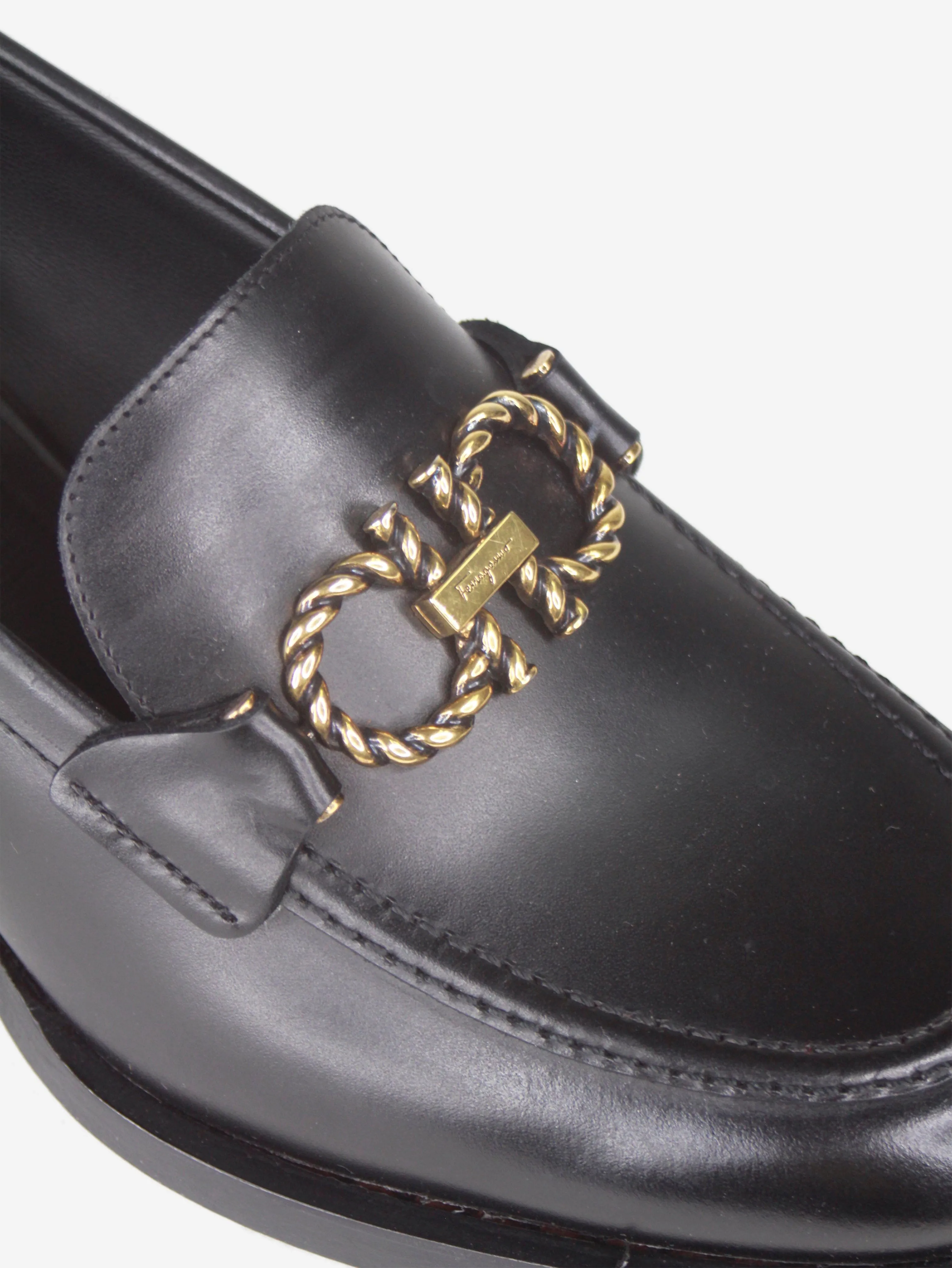 Black heeled leather loafer - size EU 40.5