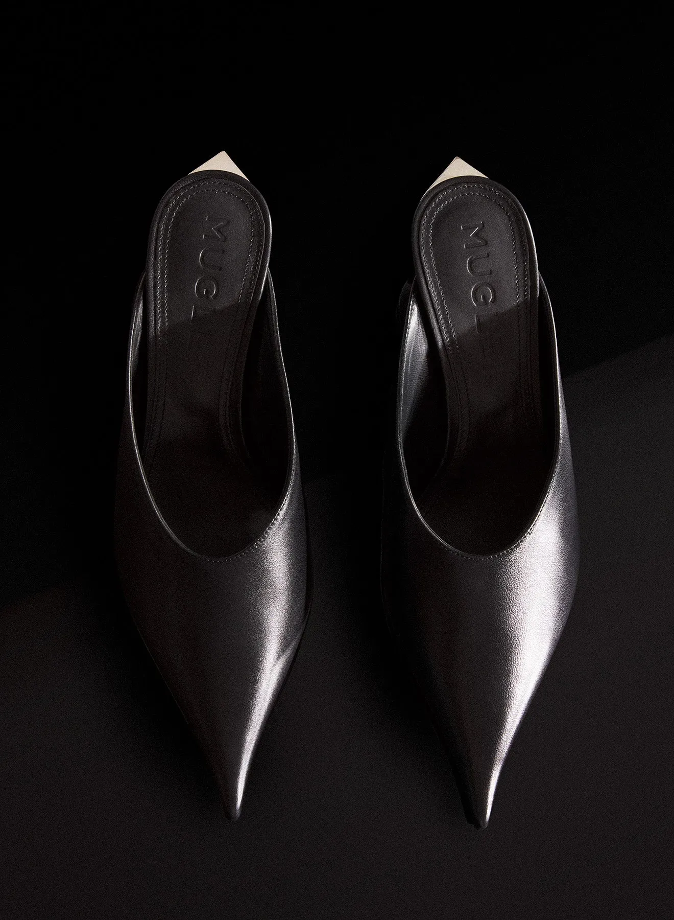 Black leather Fang 55 mules