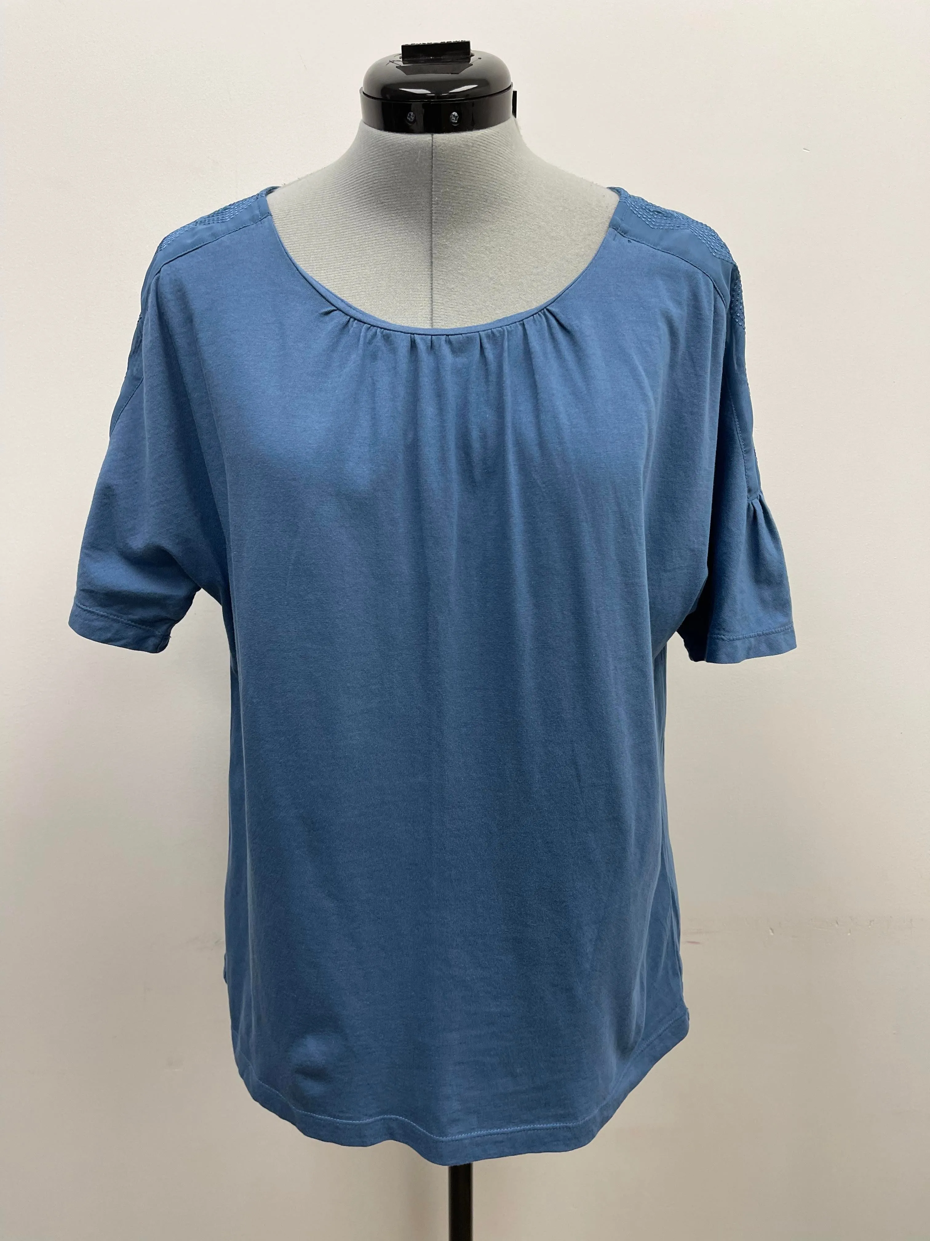 Women's Banana Republic Short Sleeve Top, Small