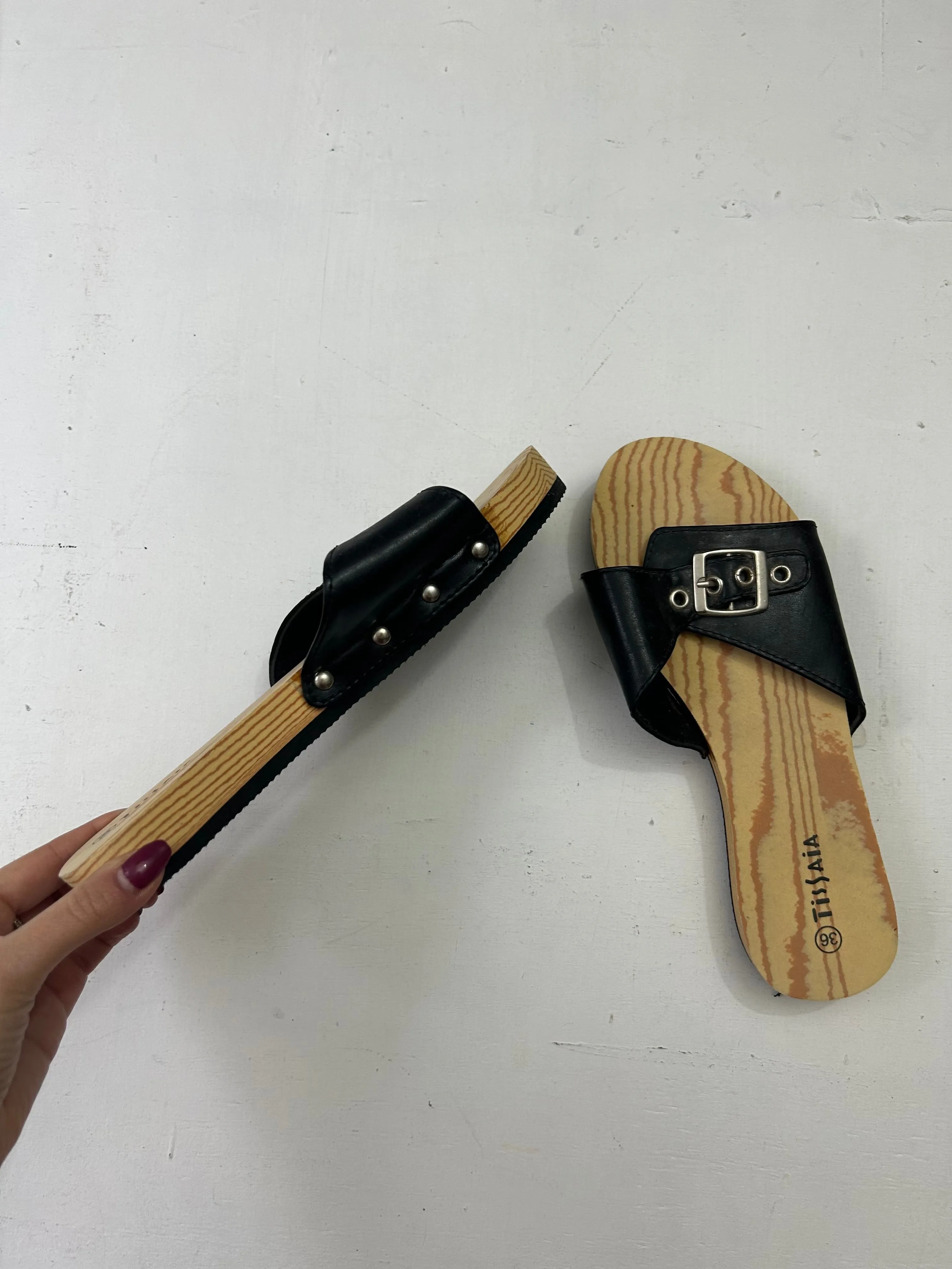 Wood buckle summer mules (36)